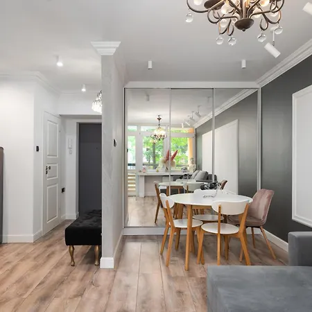 - Great Location - Cozy One Bedroom In - Solidarnosci 64 Varsovia