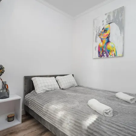 - Great Location - Cozy One Bedroom In - Solidarnosci 64 Apartamento *